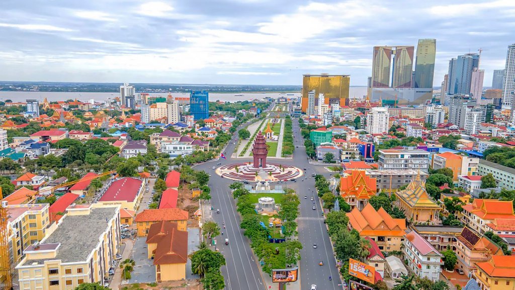 Independence Monument - Phnom Penh